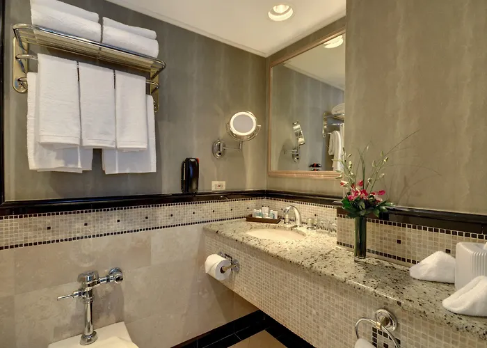 The Whitehall - Bw Premier Collection 3*