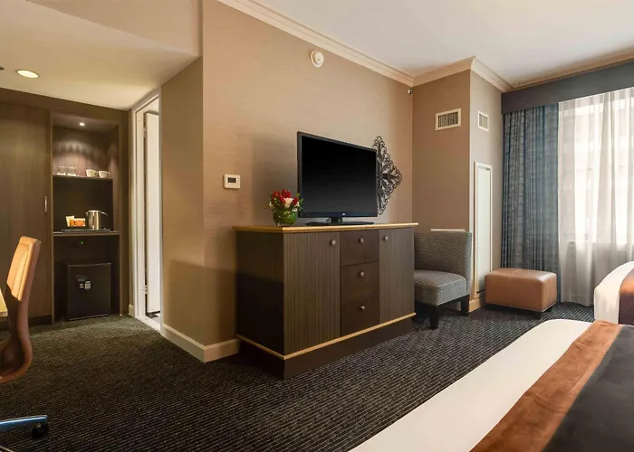 Hotel The Whitehall - Bw Premier Collection 3*